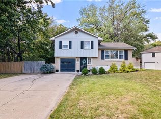 7514 N Tracy Ave, Gladstone, MO 64118