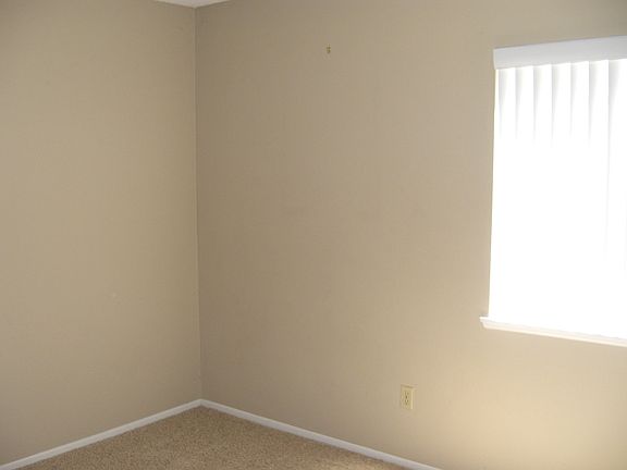 2nd image of 1864 Newton Dr