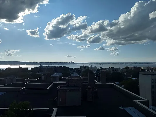 Rented by Harari Realty Corp | media 7