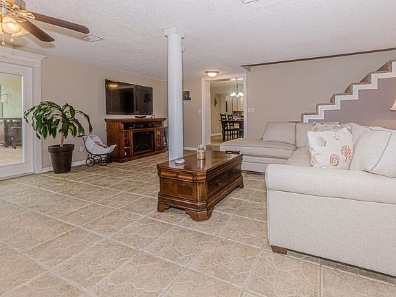 4th image of 26 Seabridge Dr