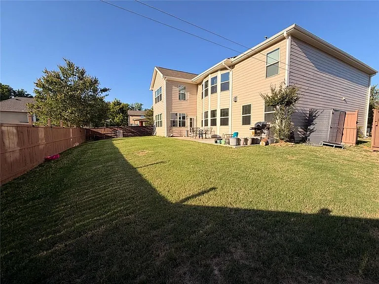 4415 Highfield Dr — Photo 17