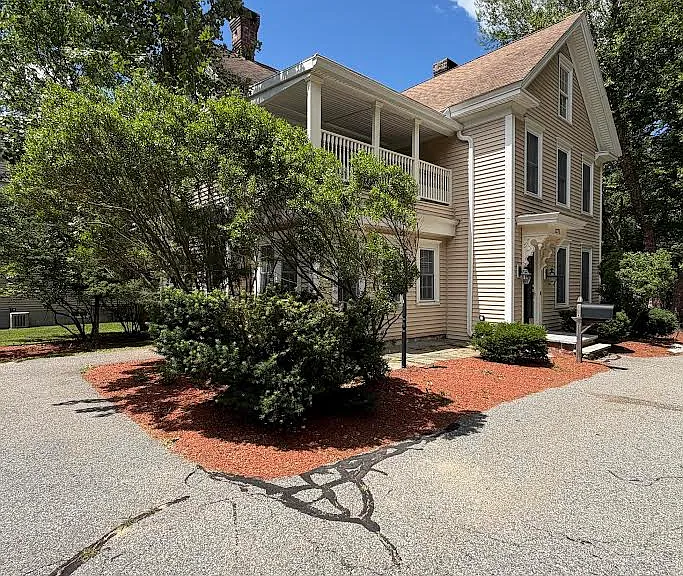1271 Elm St — Photo 21