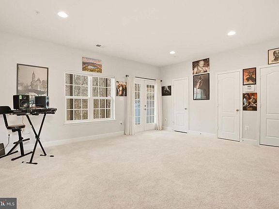 5th image of 9390 Rock Ripple Ln