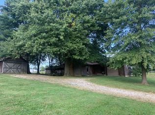 5818 Lawrenceburg Rd, Chaplin, KY 40012