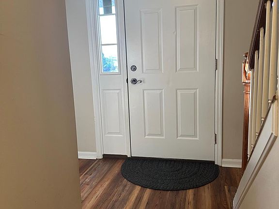 2nd image of 419 Thomas Pointe Ct