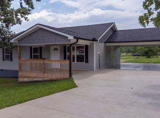 908 Isabell Dr, Dandridge, TN 37725