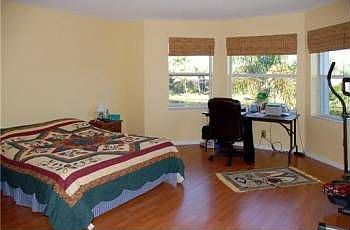 3rd image of 18427 NW 11th Ct