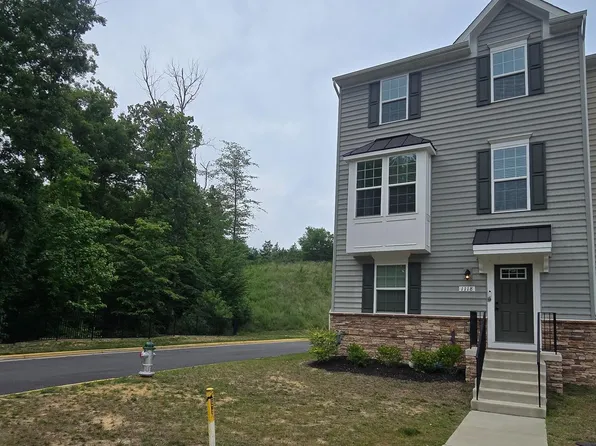 1118 Dovetail Cir, Fredericksburg, VA 22401