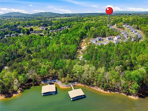 4th image of 3560 Chattahoochee Rd