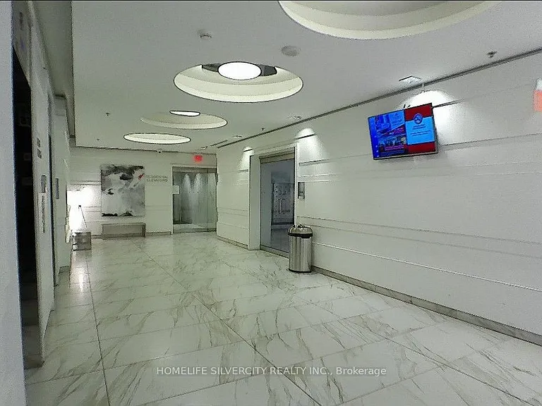 12 York St #601 — Photo 20