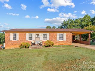347 Oak Hill Rd, Nebo, NC 28761