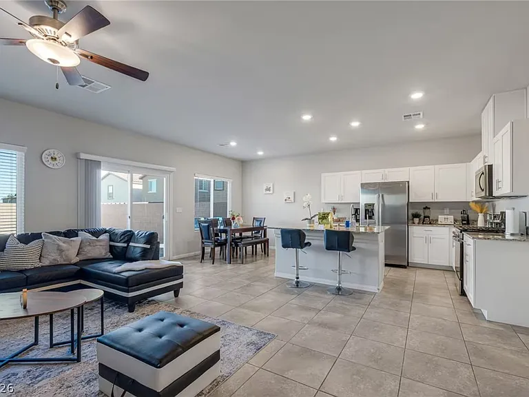 8244 Selenite St — Photo 5