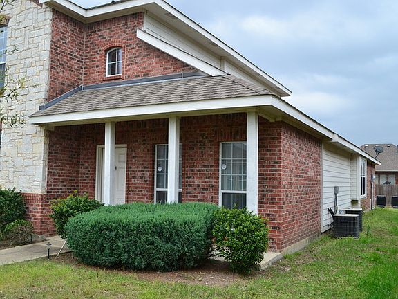3rd image of 1608 Lake Tawakoni Dr