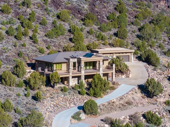 23 N Stagecoach Dr, Veyo, UT 84782