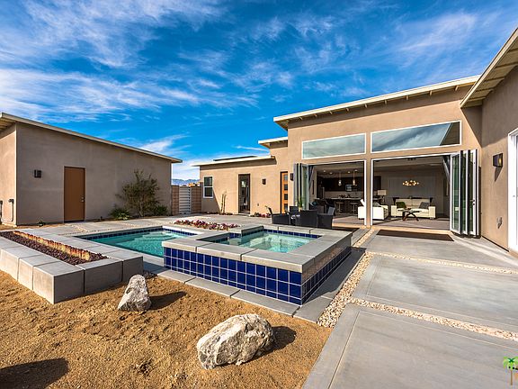 3rd image of 13989 Valley View Ct