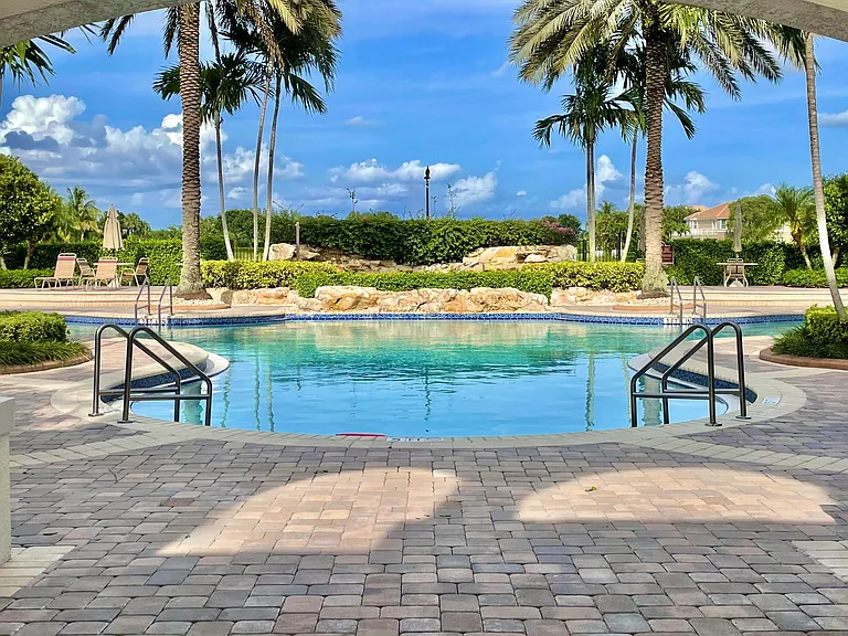 9656 Cobblestone Creek Dr — Photo 45