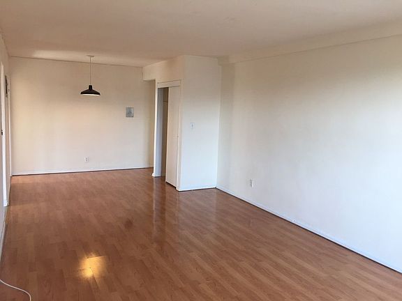 2nd image of 14943 35th Ave APT 5G