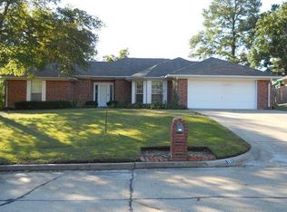 101 January Ln, Lufkin, TX 75904