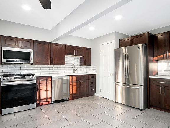 Newly remodeled, large, eat-in kitchen