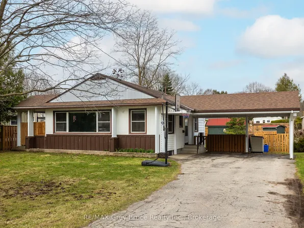 2120 4th Ave W, Owen Sound, ON N4K 4Y5