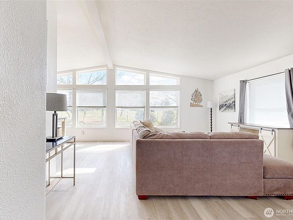 4th image of 84889 Triangle Station Road