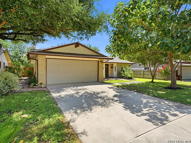 3 bed, 2.0 bath, 1360 sqft, $1,500 — Photo 3