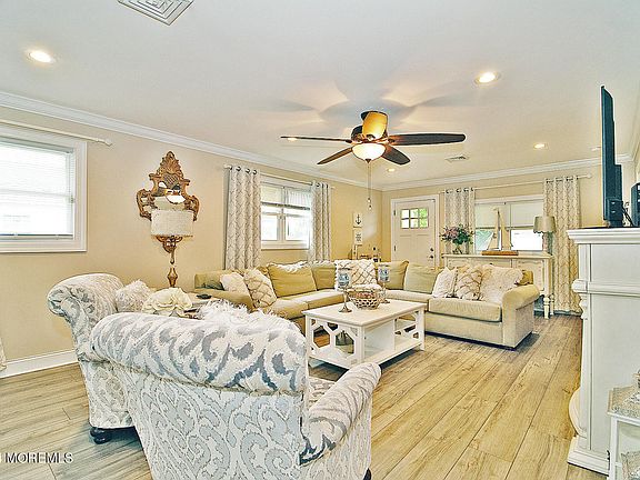 5th image of 7 Dominica Drive
