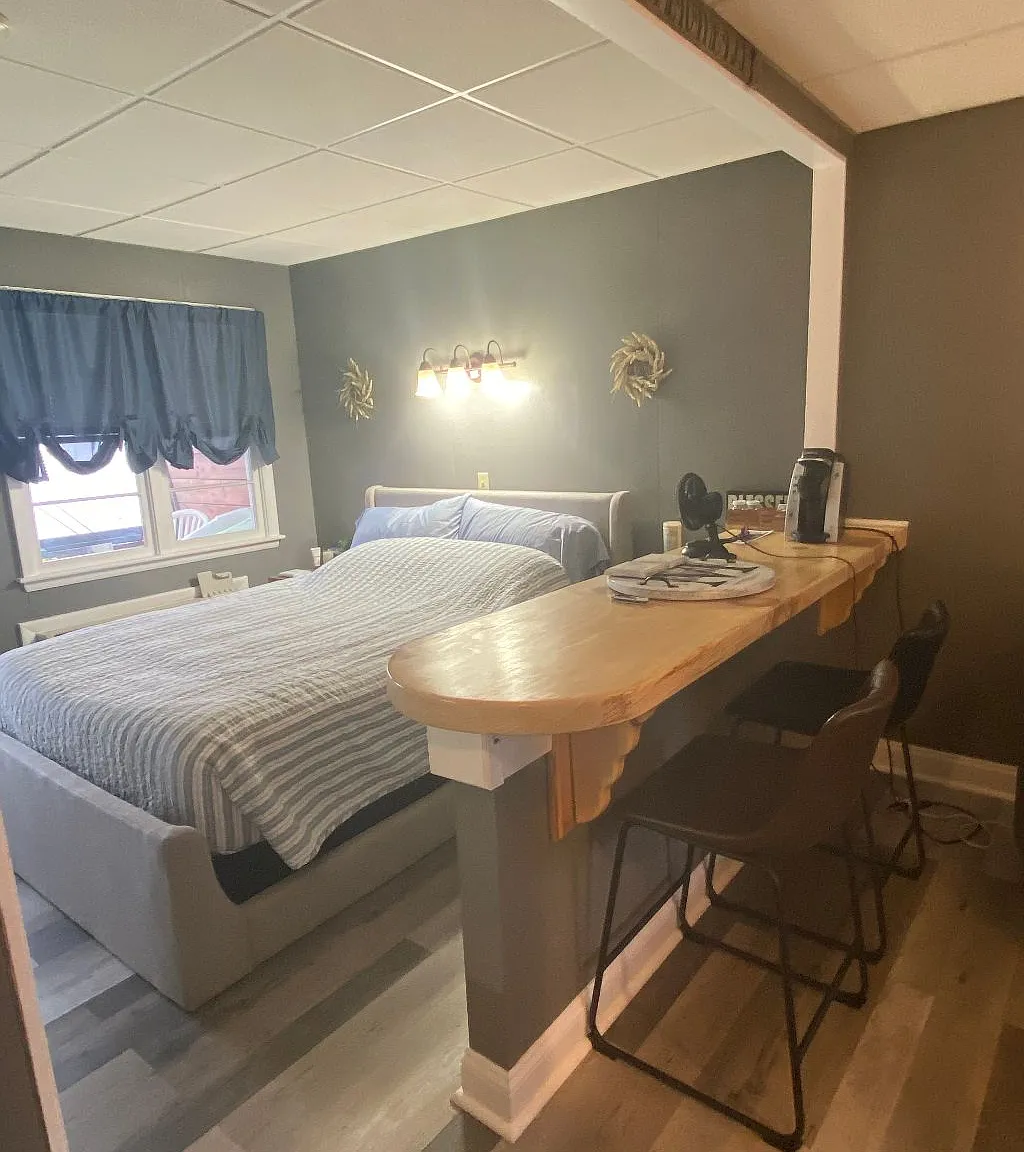 Studio, 360 sqft, $1,650 — Photo 2