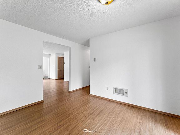 4th image of 13511 4th Avenue Ct E #E