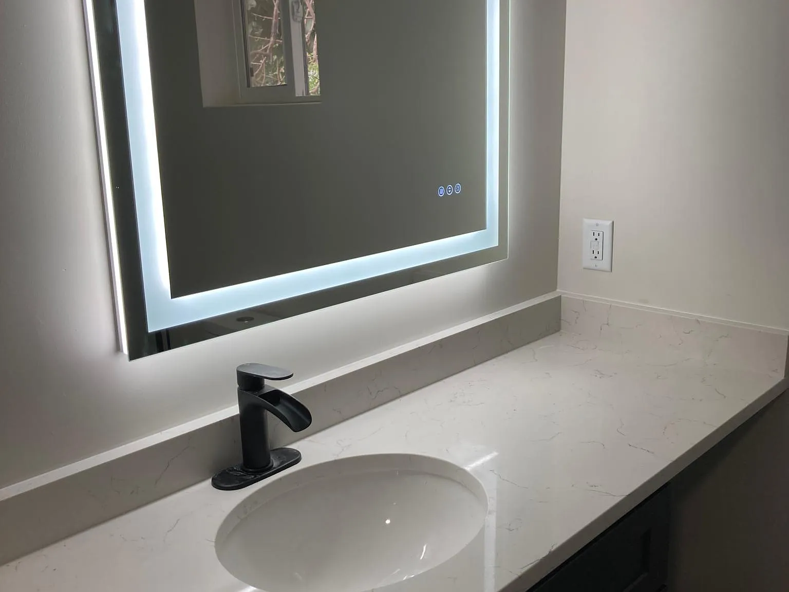 1 bed, 550 sqft, $1,700 — Photo 2