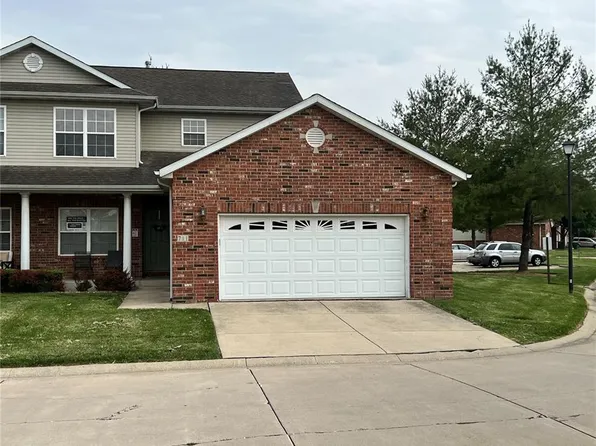 711 Michael St, O'Fallon, IL 62269