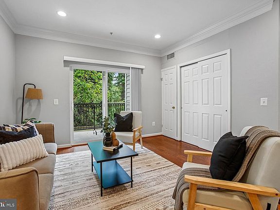 5th image of 1571 Spring Gate Dr Unit 6106