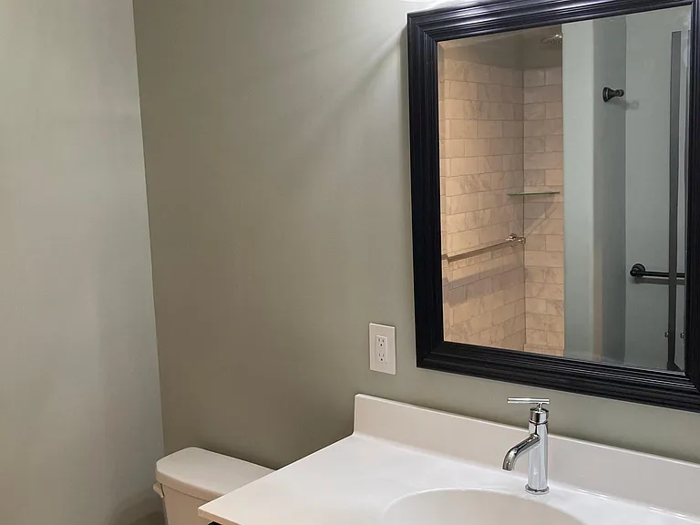 Bathroom vanity