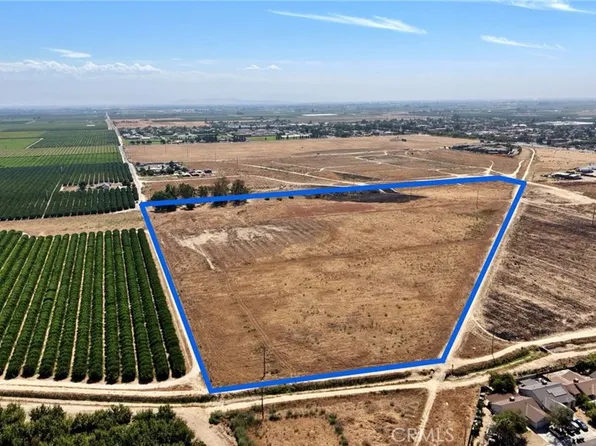 28 E South Ave, Parlier, CA 93648