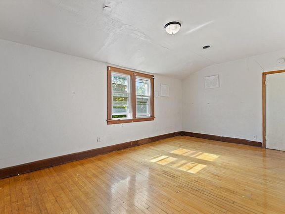 4th image of 333 N 36th STREET