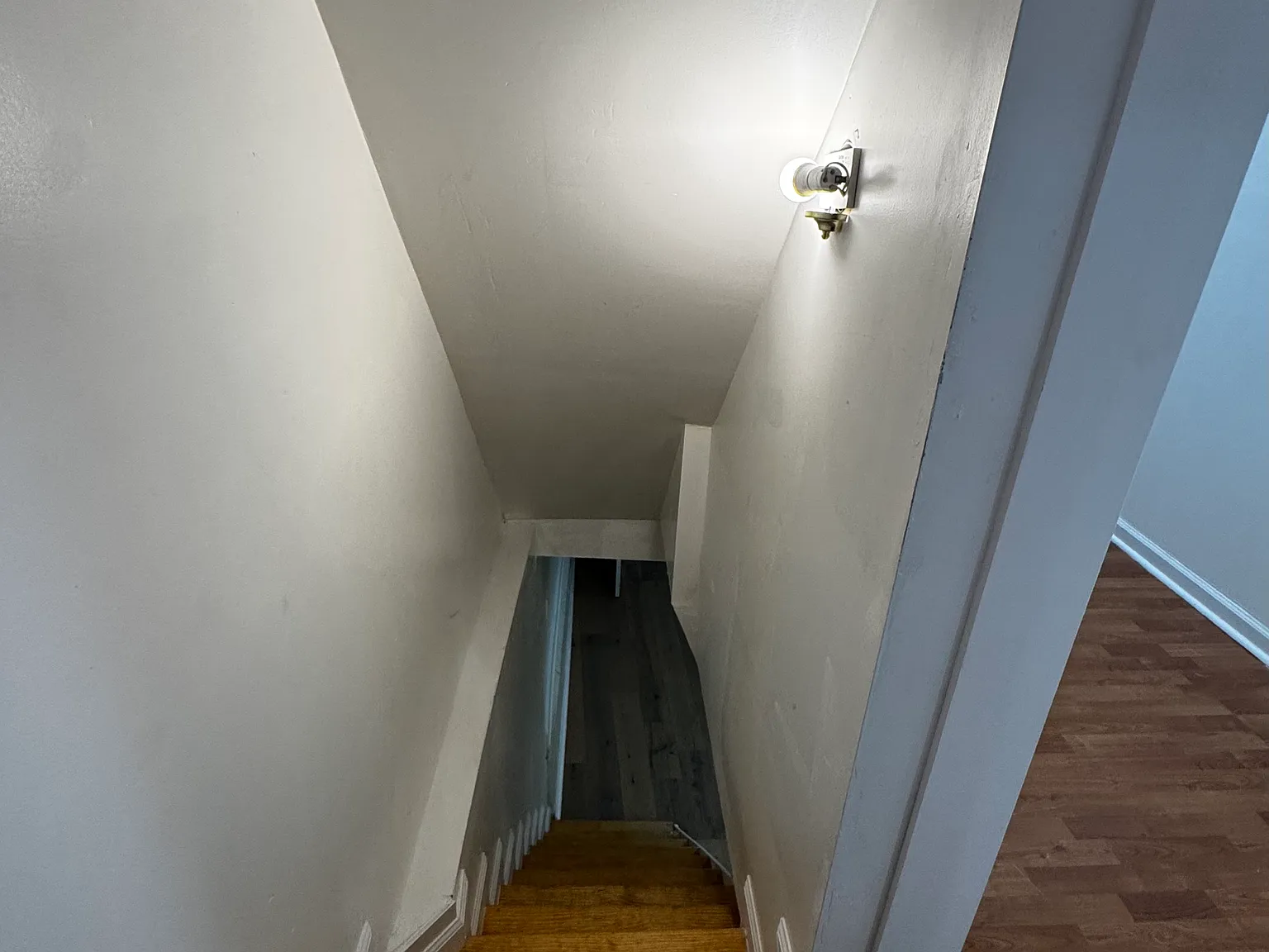 1 bed, 900 sqft, $1,795 — Photo 3