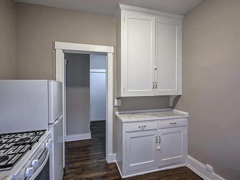 606 S 32nd Ave — Photo 32