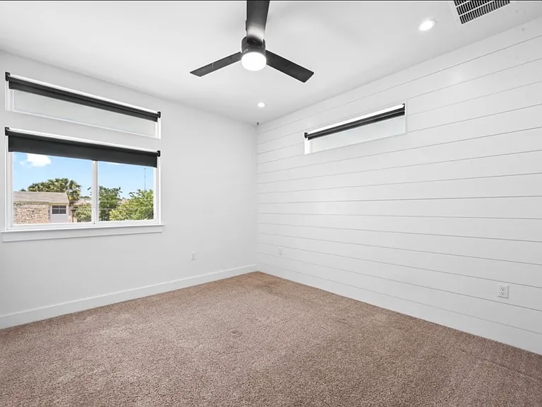 1409 Casey St #B — Photo 7
