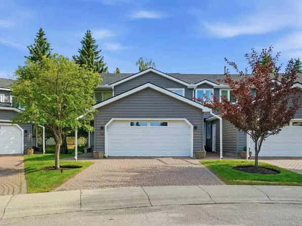 16 N Wood Cres SW, Calgary, AB T2W 4B6