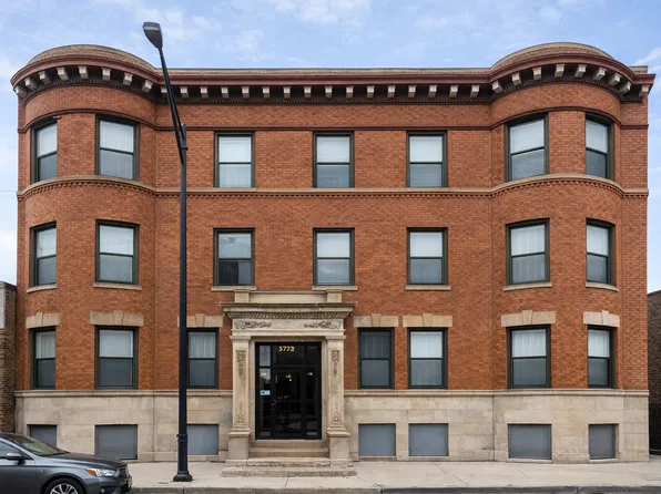 3720 S Indiana Ave, Chicago, IL
