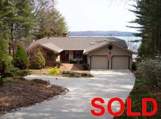 18 Beacon Ridge Cir, Salem, SC 29676