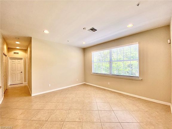 5th image of 23530 Alamanda Dr Unit 201