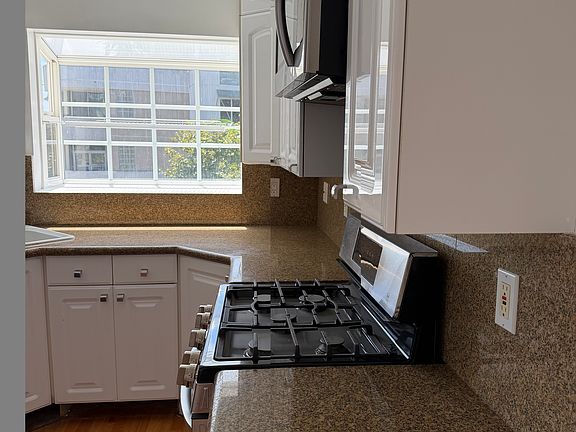 5th image of 10707 Wilkins Ave APT 1