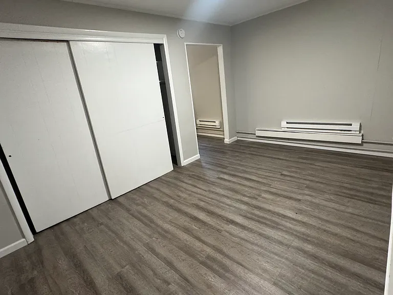 224 W Main St — Photo 14