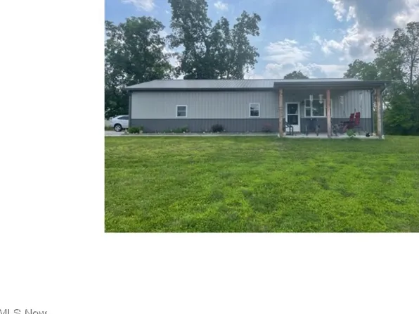 112 Broadhead Ln, Mineral Wells, WV 26150