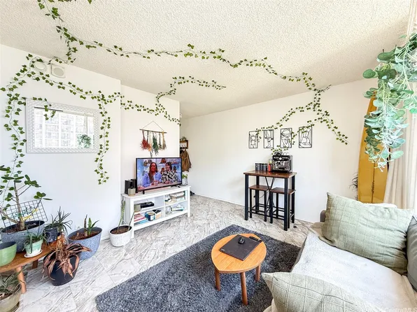 444 Nahua St APT 1605, Honolulu, HI 96815