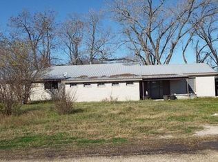 13502 W Ih 10, Marion, TX 78124