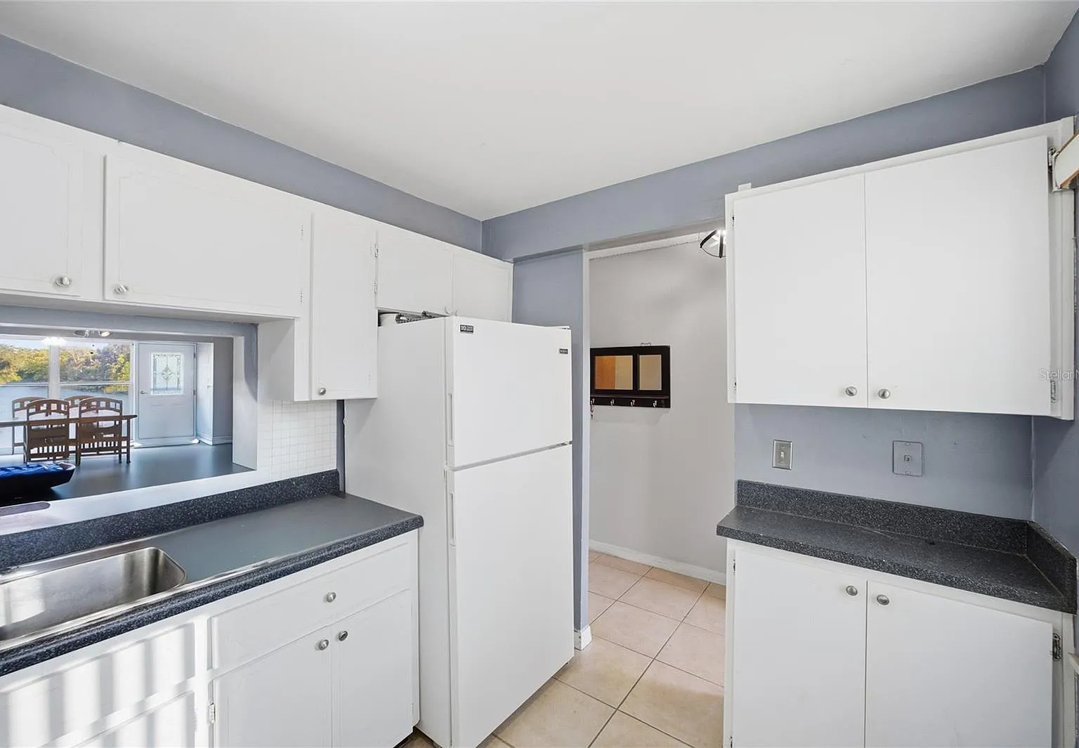 2 bed, 1000 sqft, $1,700 — Photo 3