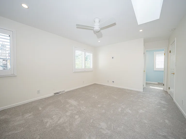 116 Montrose Ave #H — Photo 24