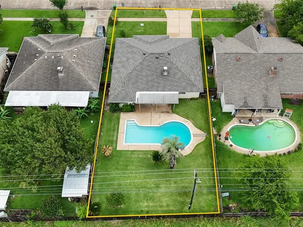 16602 La Avenida Drive, Houston, TX 77062